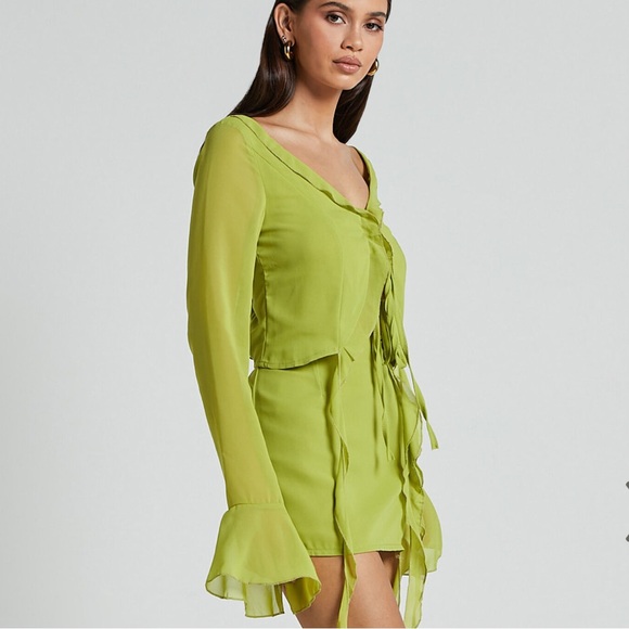 SHOWPO SET - Picture 4 of 13